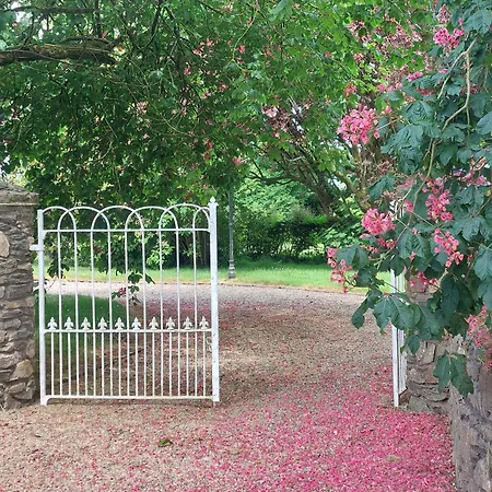 Bellfry At Old Boley 펜션 Barntown